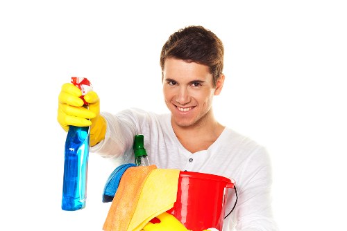 Professional cleaning team completing final tenancy cleaning tasks